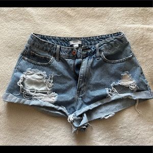 Forever 21 size 27 denim shorts